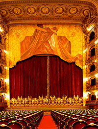 Teatro… ¡Puro teatro!