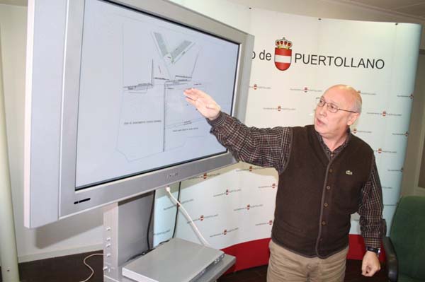 Luis Pizarro, durante la presentación de las obras