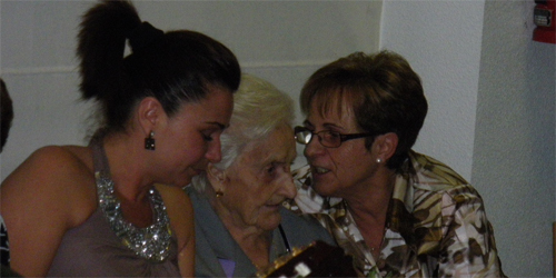 La Residencia “Los Jardines” homenajea a su interna más longeva 