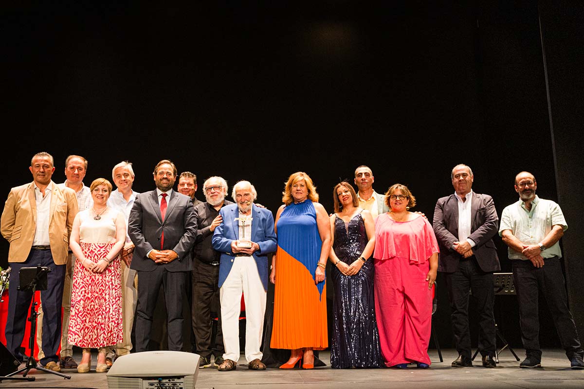 Héctor Alterio Receives X Patio de Comedias de Torralba de Caltrava Award